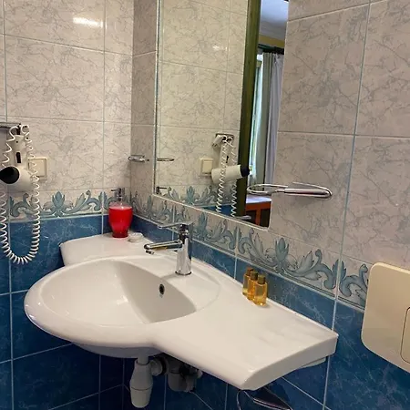 Hotell Symbola 4*